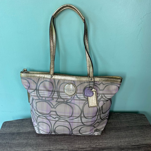 🩶 COACH Signature Tartan Plaid Shoulder Bag - Picture 2 of 16